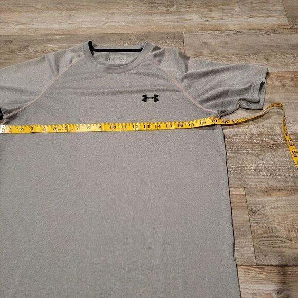Under Armour Heat Gear Loose Fit Crew Neck Tee Shirt Mens Size Small - Picture 4 of 5